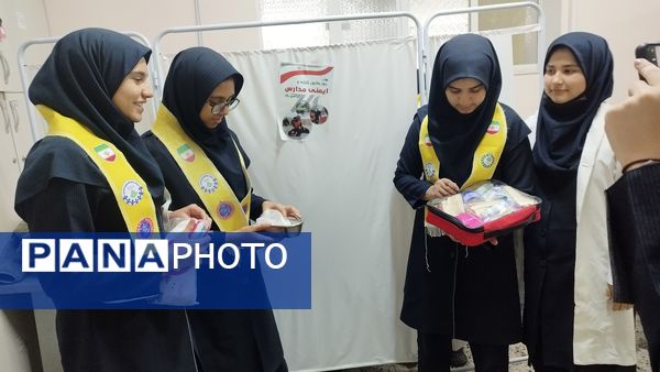 مانور زلزله با صحنه های واقعی در دبیرستان شاهد تکتم