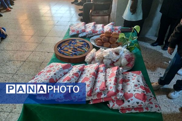  مراسم ولادت امیرالمومنین در دبستان هدایت ۲ شهرری