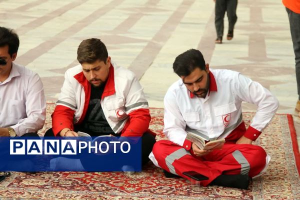  مراسم دعای پر فیض عرفه و مناجات عاشقانه امام حسین(ع) در زیارتگاه شهید آیت ا... مدرس(ره)