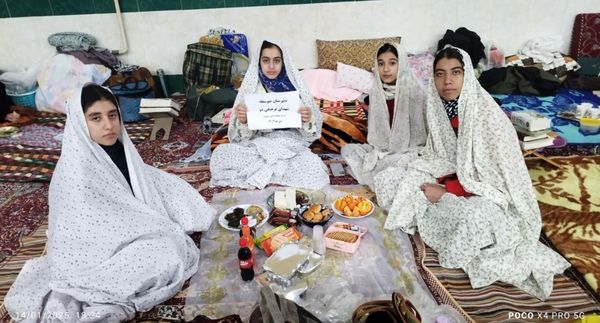 برگزاری مراسم اعتکاف توسط دانش آموزان دبیرستان شهدای فرهنگی ۲