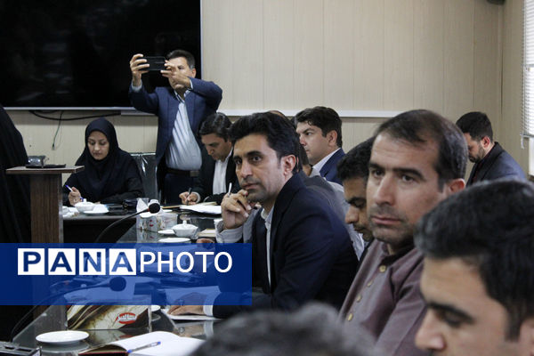 نشست جمع بندی بازدید‌های پروژه مهر از شهرستان‌های گرمه و جاجرم