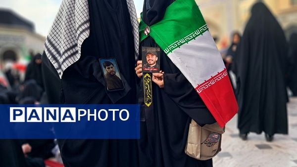 گردهمایی باشکوه بانوان مشهدی در اجتماع "یک ایران یک زینب" در حرم مطهر رضوی