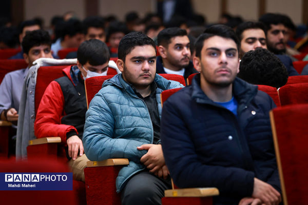 مراسم گرامیداشت روز دانشجو در پردیس شهید چمران