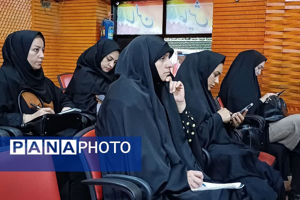 دوره توانمندسازی معلمان در کانون فرهنگی تربیتی هدایت شهرستان ورامین