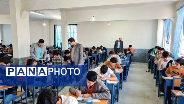 بازدید سرپرست آموزش و پرورش قوچان از روند برگزاری امتحانات شبه نهایی کشوری