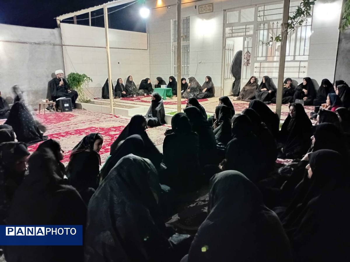 عزاداری بانوان روستای نقاب در ایام محرم