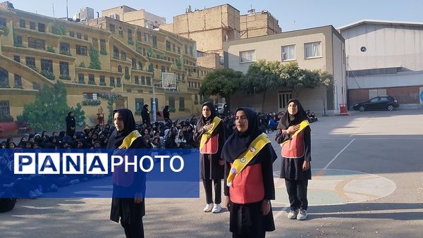 المپیاد ورزشی در مدرسه هوشیار ناحیه یک مشهد