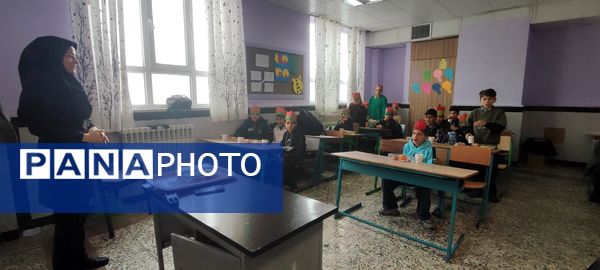 جشن یلدایی در مدرسه شهدای فرهنگی شهرستان شیروان