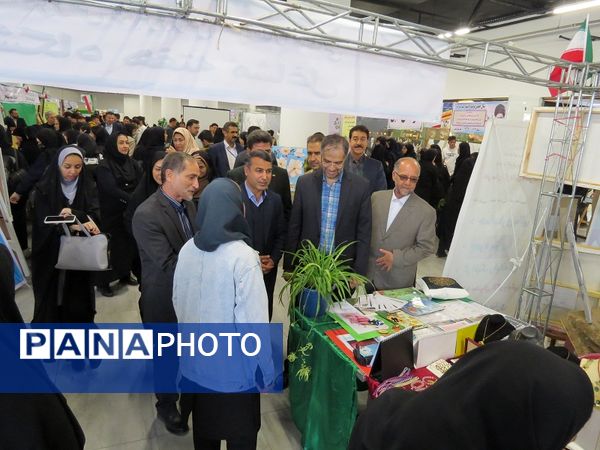 افتتاحیه نمایشگاه استانی به‌مناسبت هفته مشاغل در شهرستان بجنورد 