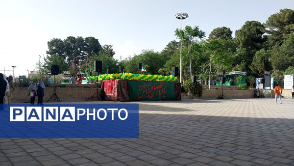 از خاک حیدری تا افلاک رضوی 