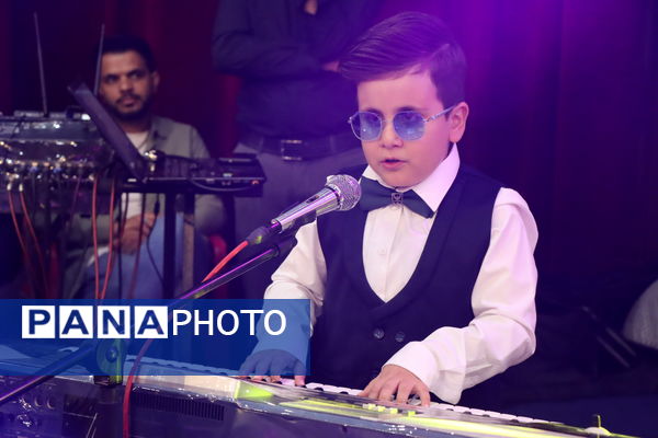 فرهنگسرای بروجن، میزبان ستایش‌گران دانش