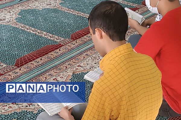  زیارت عاشورا در دهه کرامت در دبیرستان شاهد ابوذر غفاری نیشابور 