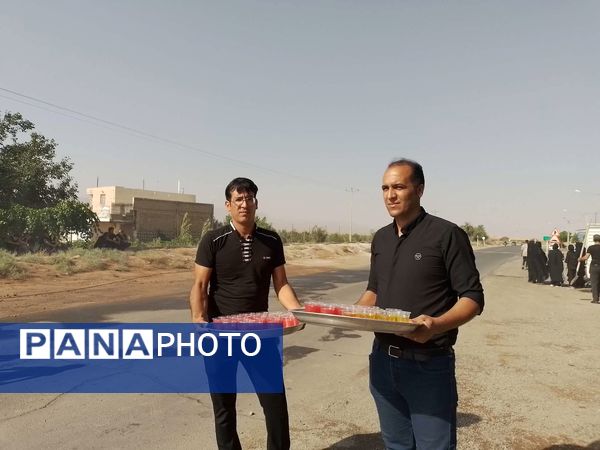برپایی ایستگاه صلواتی در روستای نقاب شهرستان خلیل آباد