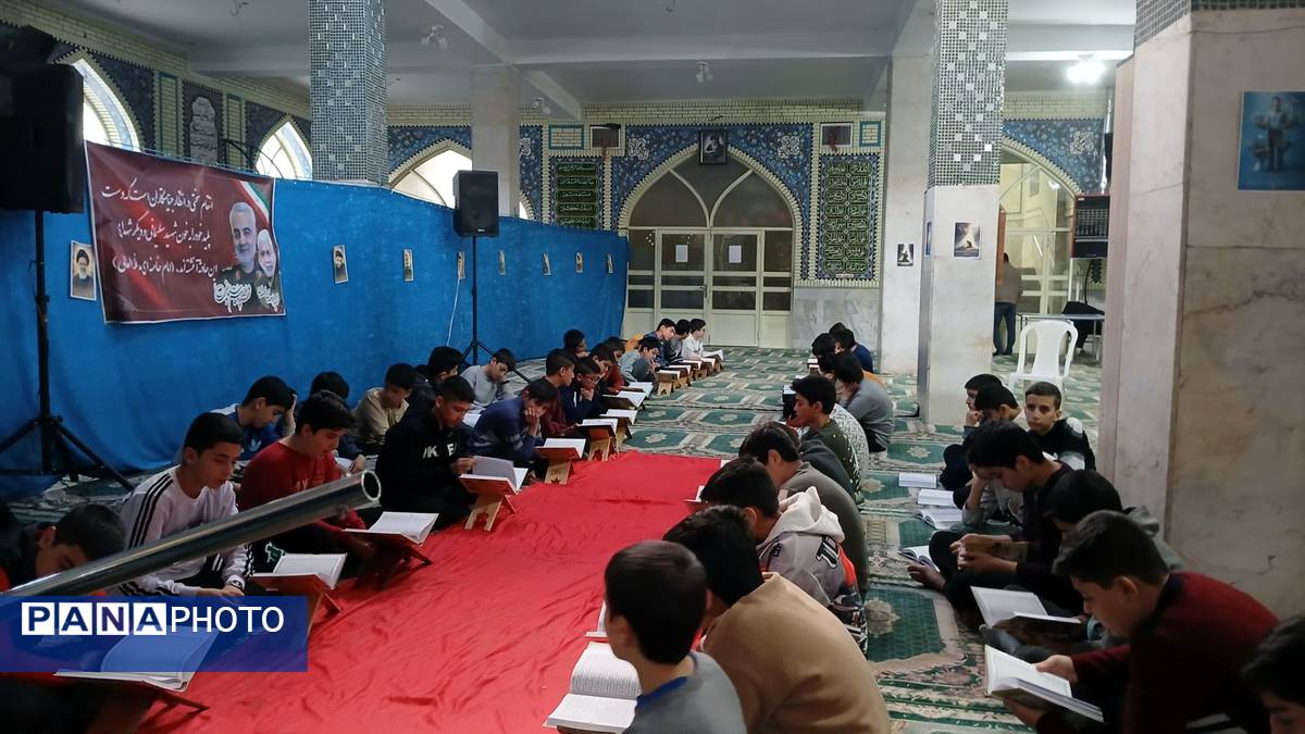  اعتکاف دانش‌آموزی در شهرستان بن