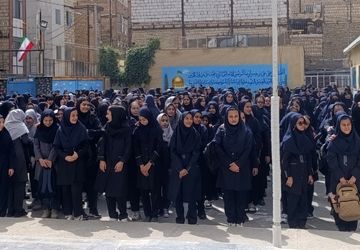 آیین نواختن زنگ تعلیم و تربیت در دبیرستان میرزا جعفر سروقد 