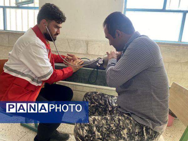 اعزام کاروان سلامت جمعیت هلال احمر مانه و سملقان به مناطق محروم بربر قلعه