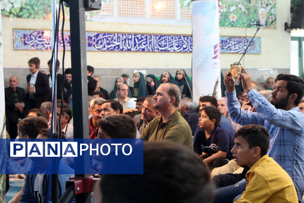 حضور نوجوانان در سی و پنجمین یادواره شهدای روستای فردوی قم