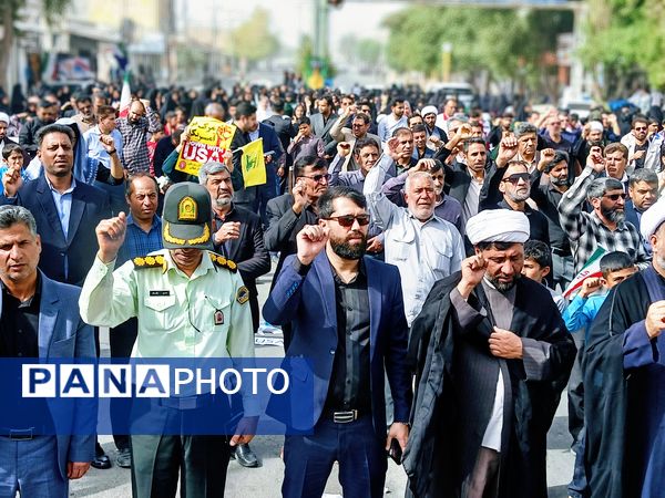 بیداری در گام‌های نوجوانان عنبرآباد؛ حضور حماسی در روز دانش‌آموز