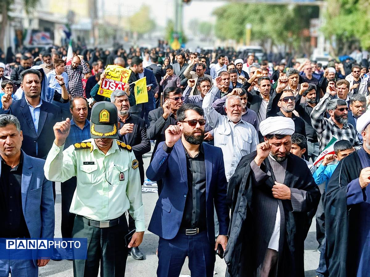 بیداری در گام‌های نوجوانان عنبرآباد؛ حضور حماسی در روز دانش‌آموز