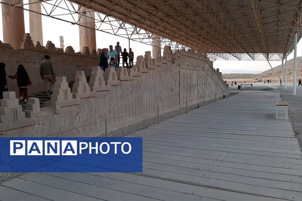 تخت جمشید نمادی از شکوه و عظمت در ایران باستان