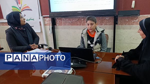 مراسم تجلیل از پژوهشگران برتر با موضوع دنیای بدون دخانیات در شهرستان رباط‌کریم