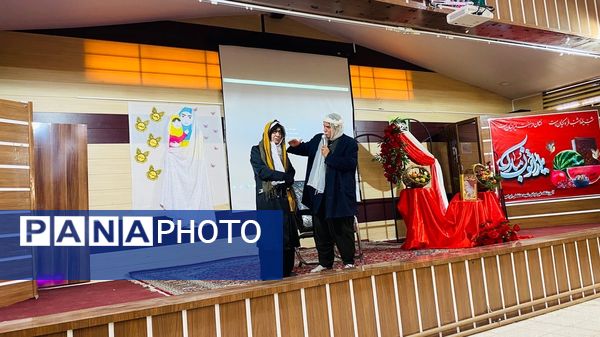 جشن صمیمانه شب یلدا  مدرسه شهید ابراهیمی باخرز