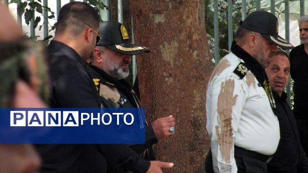عزاداری عاشورای حسینی به رنگ خون شهیدان در کرج