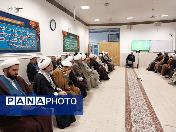 برگزاری جلسات سلسله مباحث آشنایی با جنگ شناختی و رسانه در کاشمر