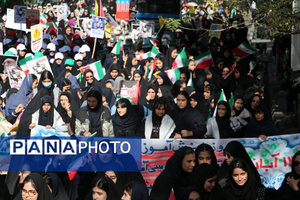 فریاد استکبار ستیزی از ورامین طنین انداز شد