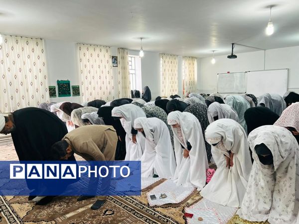 آیین تجلیل از برگزیدگان مسابقات قرآنی، فرهنگی و هنری در خاتم