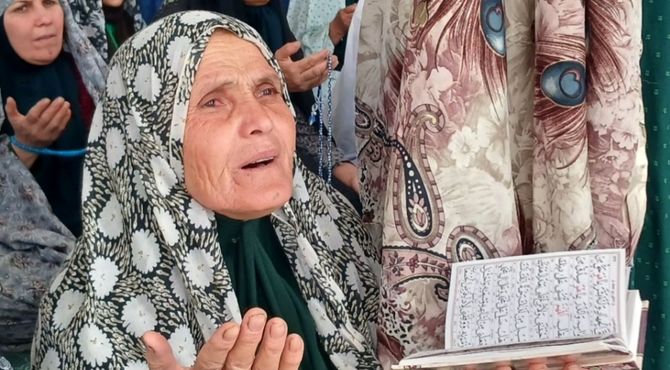 لردگان شهری که هر جمعه در آغوش ایمان می‌ایستد