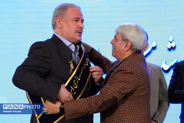 همایش مدیران بنگاه‌های اقتصادی در راستای حمایت از نهضت توسعه عدالت در فضاهای آموزشی و پرورشی مدرسه‌سازی