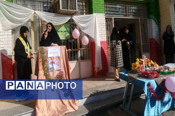 مراسم ولادت حضرت فاطمه زهرا (س) و روز مادر در دبیرستان شهید مجید دهنوی