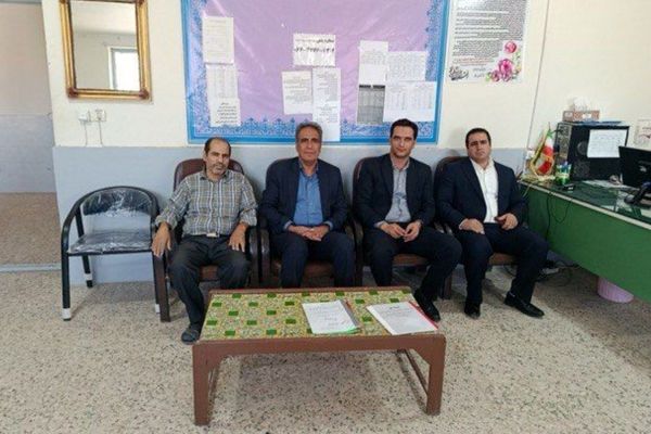 بازدید مسئولین آموزش و پرورش نورآباداز مدارس بخش میربگ دلفان