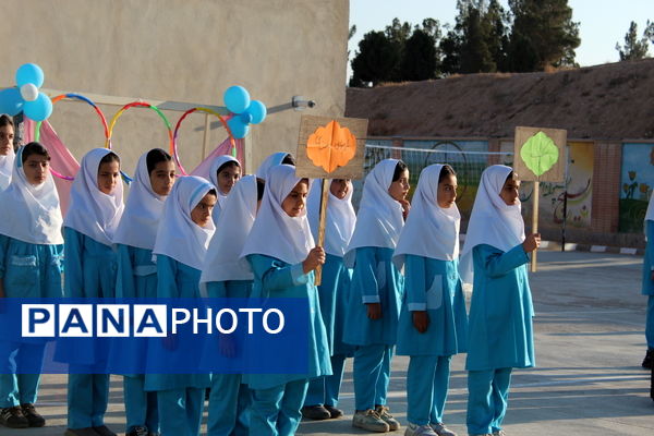 المپیاد درون مدرسه‌ای در مدرسه شهید فخرانی درق