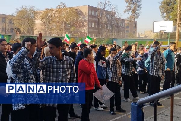 نواخته شدن زنگ آغاز هفته بسیج در ناحیه دو شهرری 