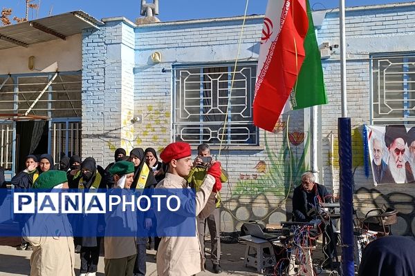 آیین نواختن زنگ انقلاب اسلامی به مناسبت چهل و ششمین سالگرد پیروزی انقلاب در نیشابور