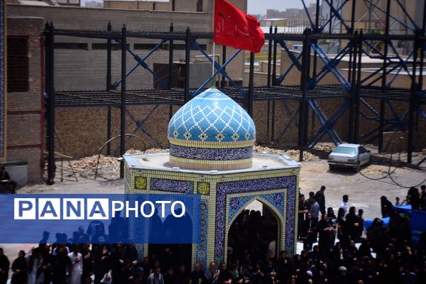 زابل در ماتم حسین؛ گلزار شهدا شهرستان زابل میزبان اشک و شور عزاداران حسینی
