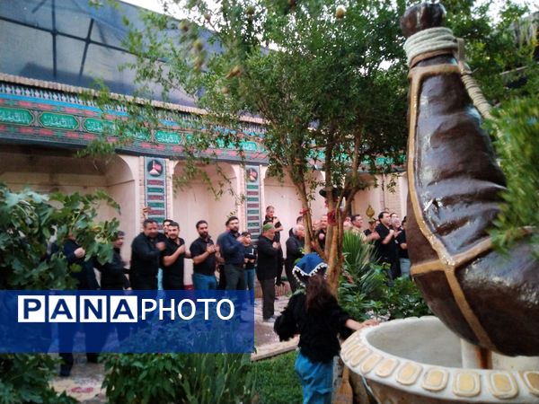اقامه عزای سنتی در حسینیه گود بیرجند با قدمت ۱۰۰ ساله