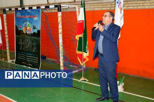 ویژه‌ برنامه گرامیداشت هفته تربیت‌بدنی در دبستان شاهد فرخی مرند