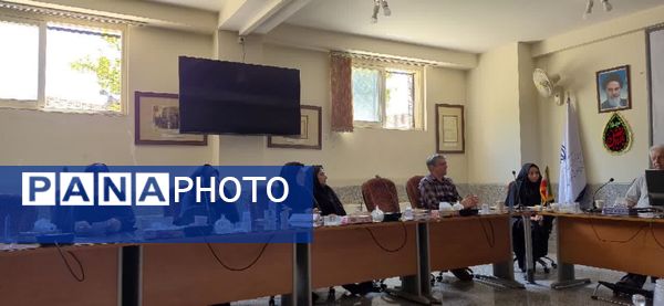 برگزاری جلسه «نهضت توسعه عدالت» در فضاها و تجهیزات آموزشی کاشان