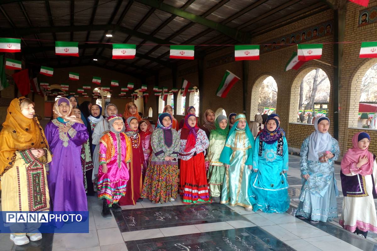 گلباران مزار شهدای شهرستان قدس توسط دانش‌آموزان مدرسه هدی یک