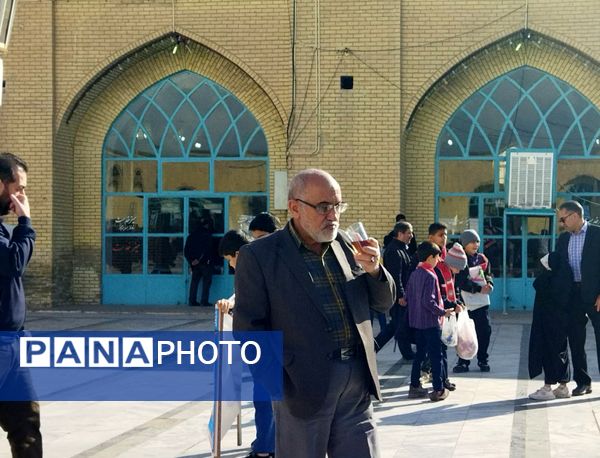 گذری بر فعالیت چایخانه مسجد جامع در سومین جمعه آذر ماه 