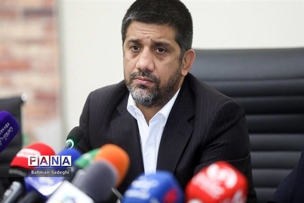 علیرضا دبیر در جمع فرنگی‌کاران: برای اهتزاز پرچم ایران عزیز در عربستان تلاش کنید