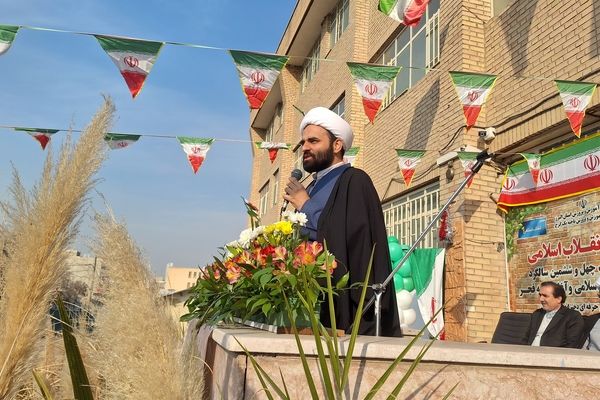 انقلاب اسلامی ایران انقلابی مردمی بود
