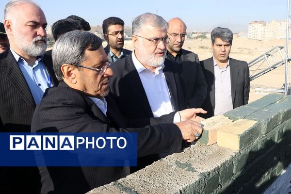 وعده قشقاوی به تحقق رسید، خشت‌گذاری دو مدرسه ۱۵ کلاسه دخترانه در حصارک پایین