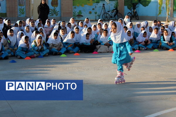 المپیاد درون مدرسه‌ای در مدرسه شهید فخرانی درق