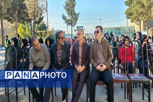 گرامیداشت روز آزمایشگاه در آموزشگاه شهید مجید دهنوی نیشابور