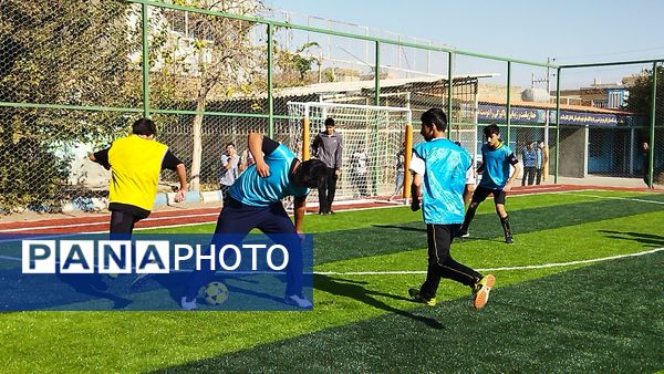 روز اول از مسابقات فوتبال المپیاد ورزشی دبیرستان شاهد ابوذر غفاری نیشابور 