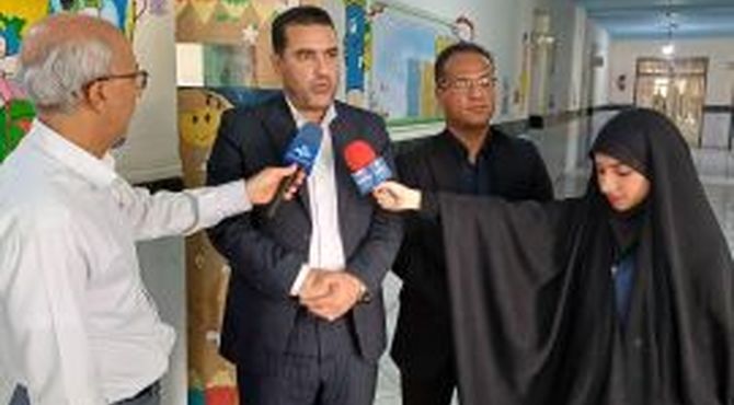 ثبت نام کلاس اولی ها  در شهر برازجان
